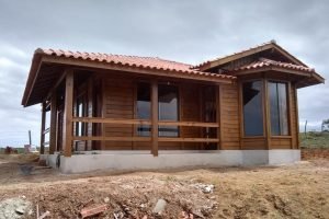 Casa de Madeira - Anchieta-ES – 89 m²