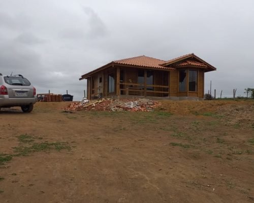 Casa de Madeira - Anchieta-ES – 89 m²