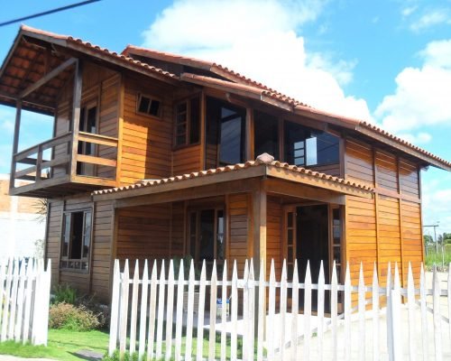 Duplex JB Casa de Madeira – Modelo Aracruz-ES – 93,58 m²