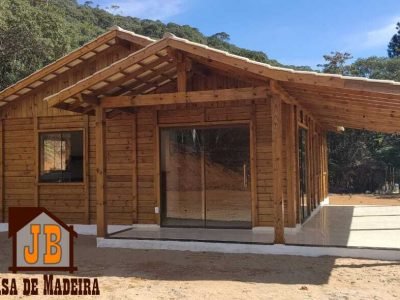 Casa Térrea de Madeira – Modelo Santa Teresa-ES – 100 m² Casa Térrea de Madeira – Modelo Santa Teresa-ES – 100 m²